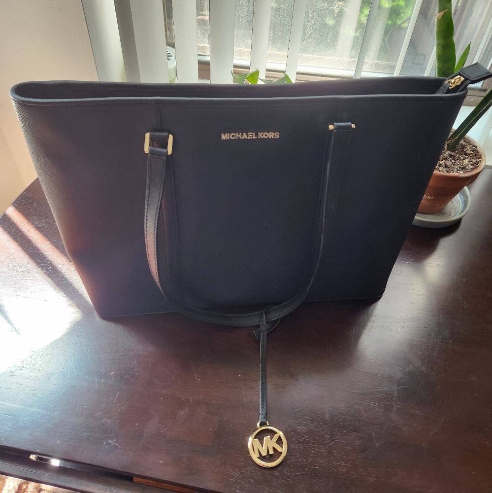 Michael Kors Tote